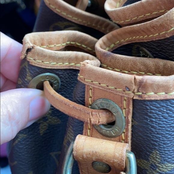 Louis Vuitton Bucket GM - Picture 6 of 17